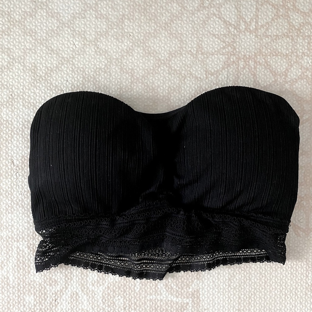 Black bandeau bra with lace